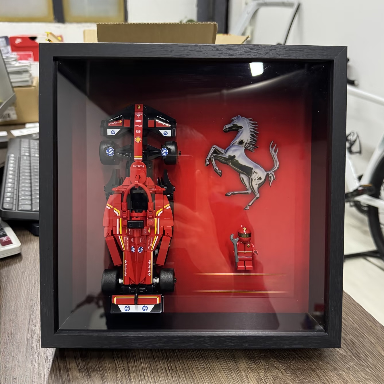 Victor Racket Jetspeed - Papan Display Wallboard yang cocok untuk