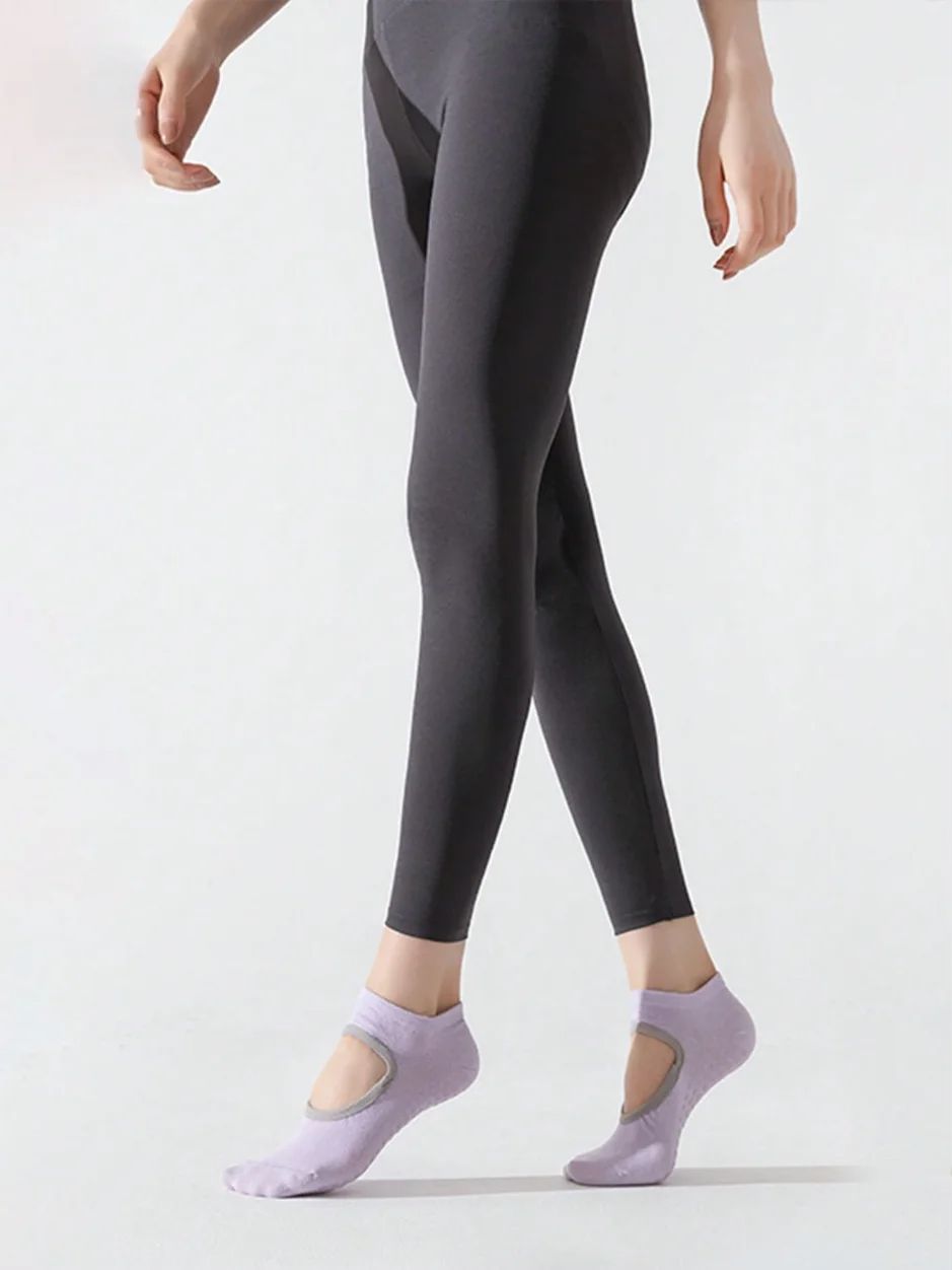 1/6_Langkah Kaus Kaki Yoga Wan - Home Gym Floor ulasan dan harga